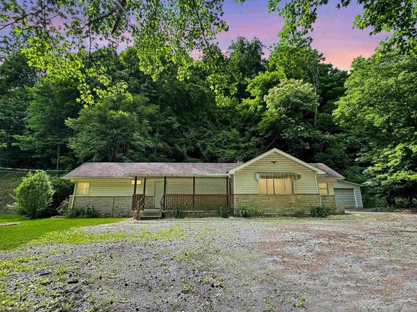 27 Wolfe Run Rd, Morgantown, WV 26508