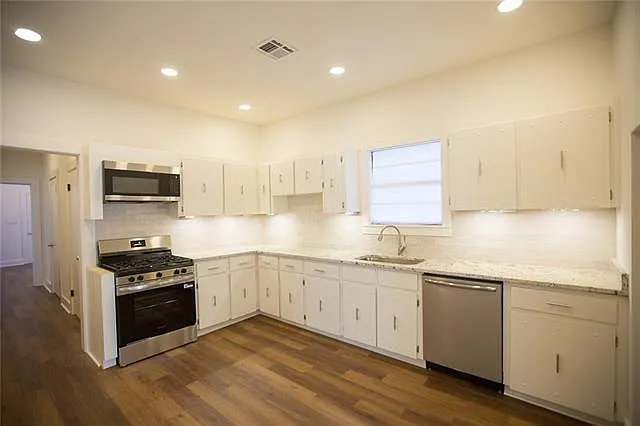 533 Maple Ave — Photo 14