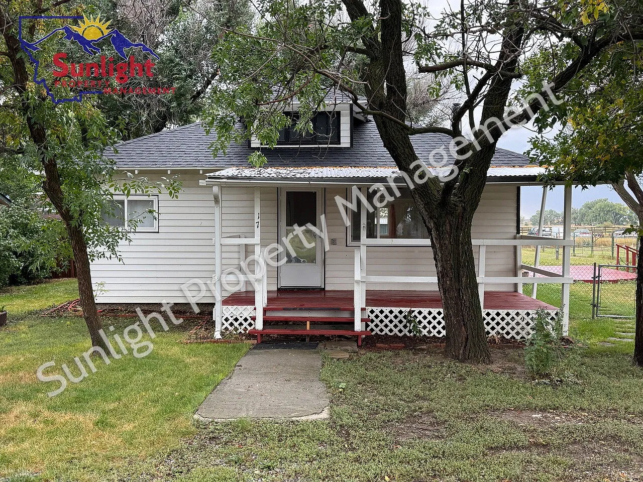 2 bed, 1.0 bath, 1260 sqft, $1,250 — Photo 3