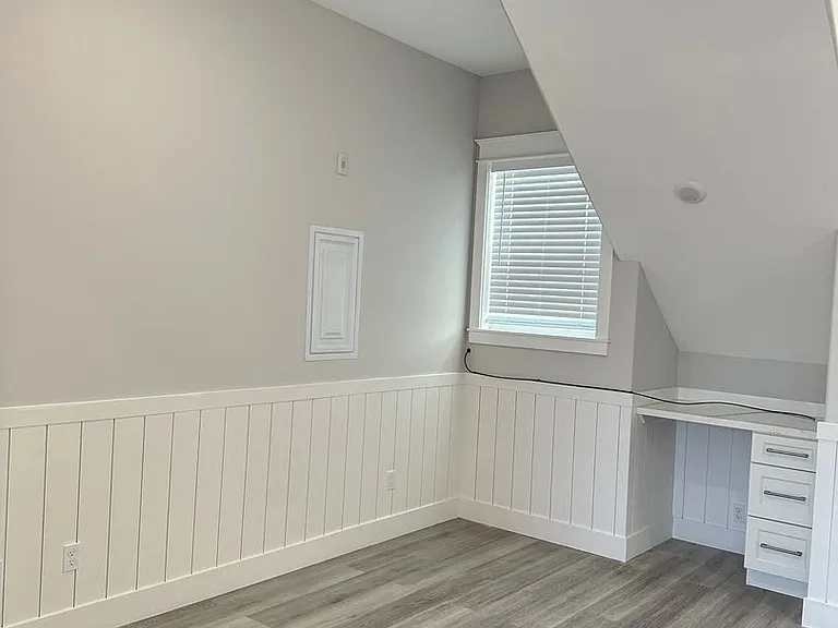 832 Pine St — Photo 10