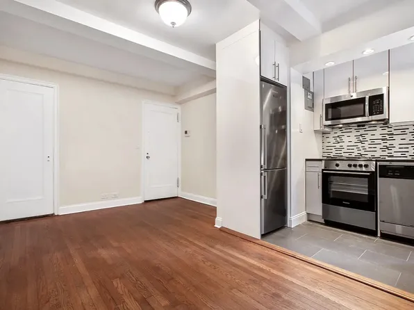 309 West 57th Street image 1 of 3