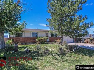 3074 Herrington Dr, Casper, WY 82604