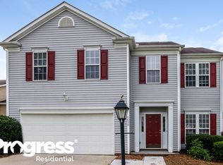 5630 Waverly Lynn Ln, Charlotte, NC 28269