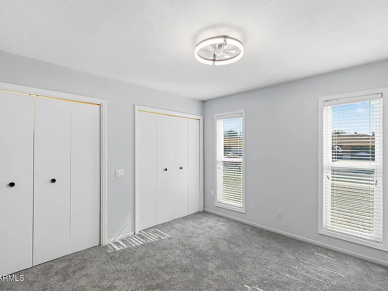 16817 N Meadow Park Dr — Photo 4