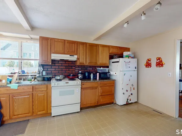 17 Landin St #A, Woodbridge, CT 06525