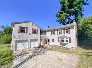 328 Tunnel Rd, Asbury, NJ 08802