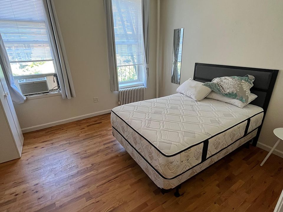 1st image of 523 E 12th St APT 8