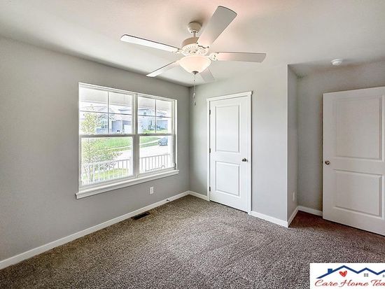 4512 Lawnwood Dr, Bellevue, NE 68133