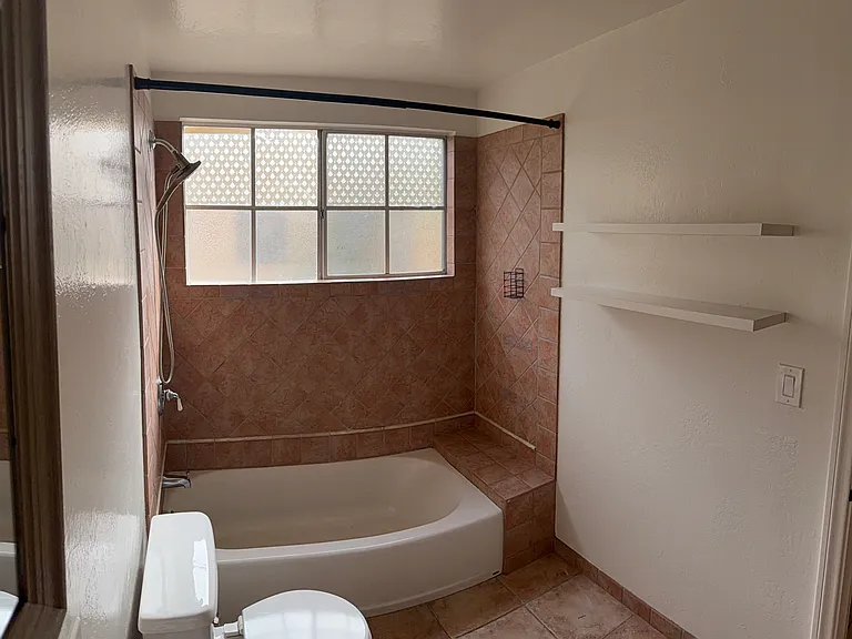 318 E Anapamu St #2 — Photo 10