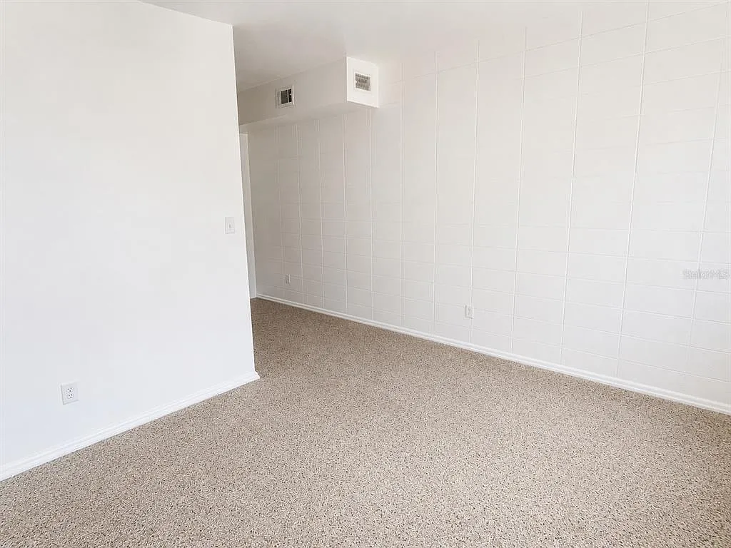 2 bed, 1.0 bath, 980 sqft, $1,950 — Photo 4
