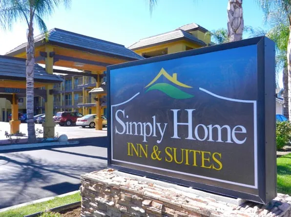 9878 Magnolia Ave #1, Riverside, CA 92503