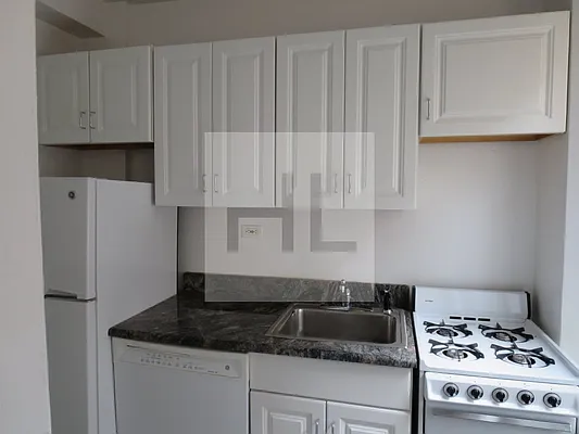 Rented by Highline Residential | media 10