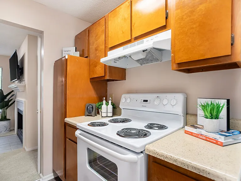 Brook Valley Apartment Homes — Photo 9