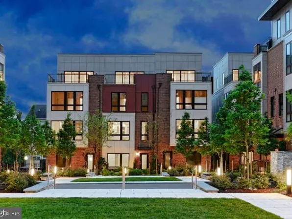 443 Nottoway Walk, Alexandria, VA 22304