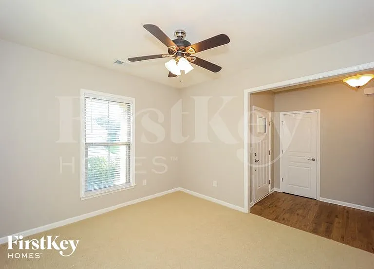 206 Florence Rd — Photo 10
