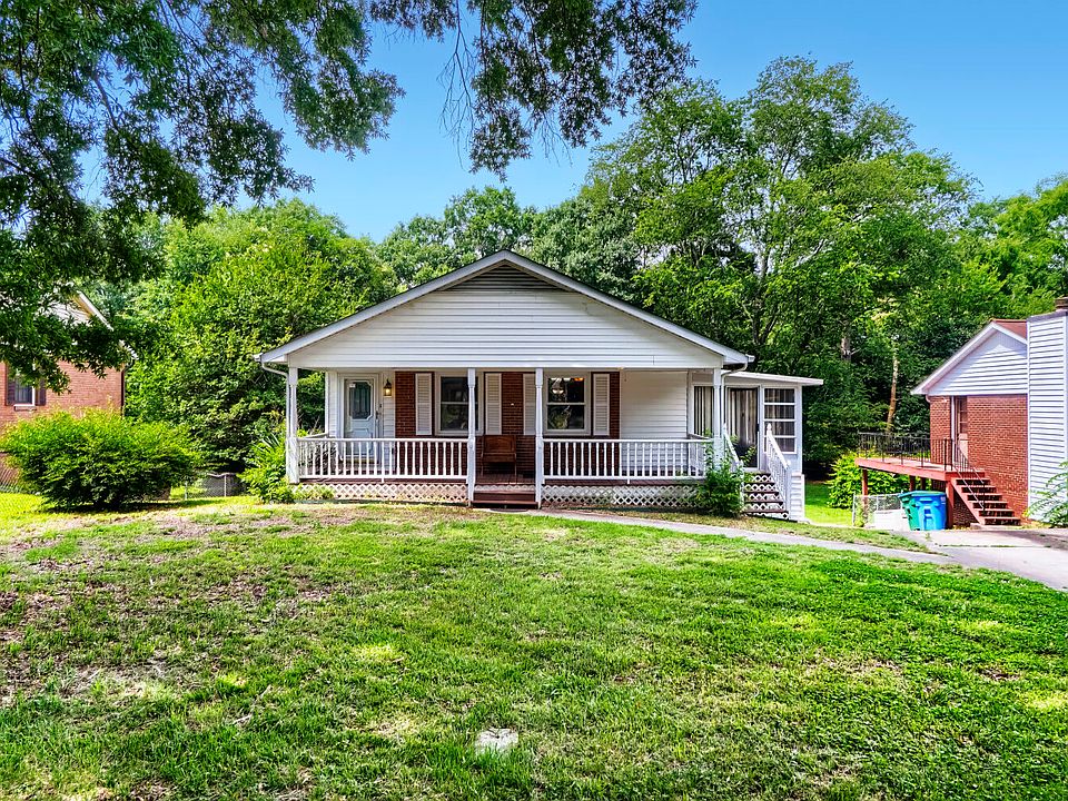 1st image of 221 Eden Cir