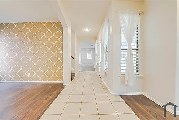 4 bed, 2941 sqft, $3,250 — Photo 4