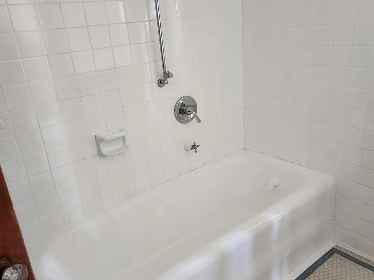 420 Sumner St #4 — Photo 8