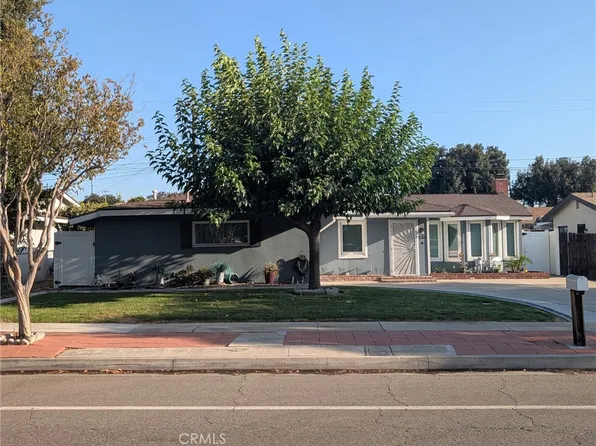 230 E Pioneer Ave, Redlands, CA 92374