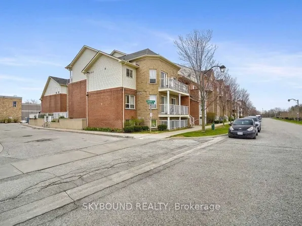 35 Sunrise Dr, Markham, ON L3R 1A1