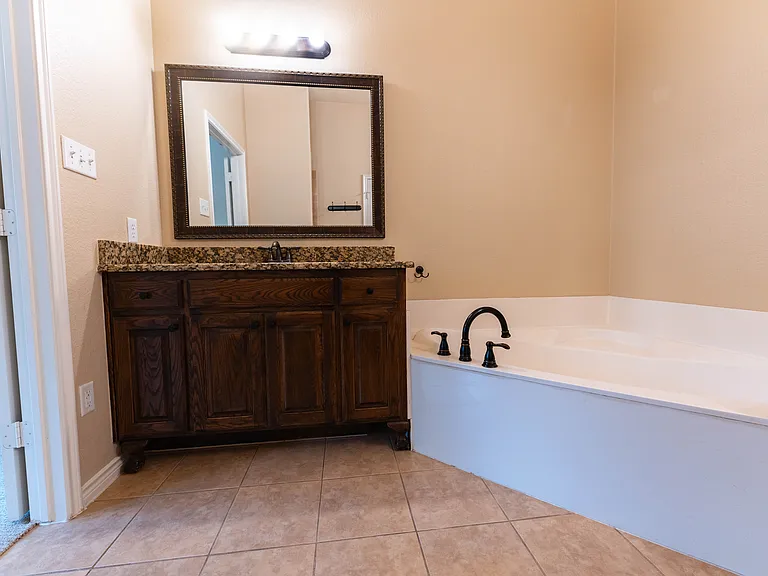 9404 National Pines Dr — Photo 10