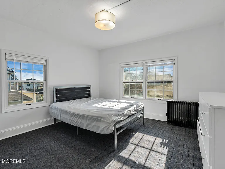 3 Royal Pl — Photo 17