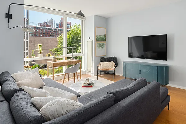 Sold by Compass | media 2