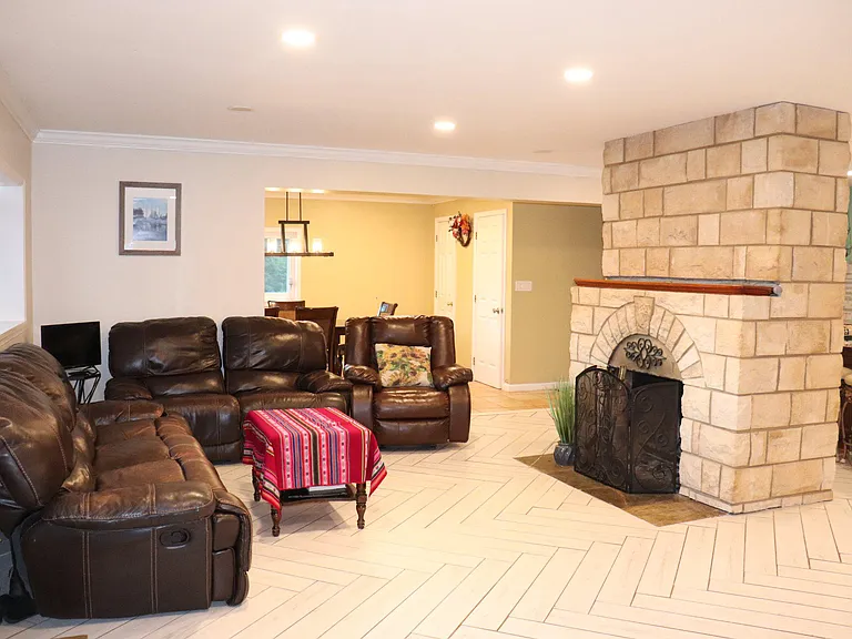 35065 Charles Town Pike — Photo 12