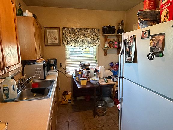 4th image of 285 8th St