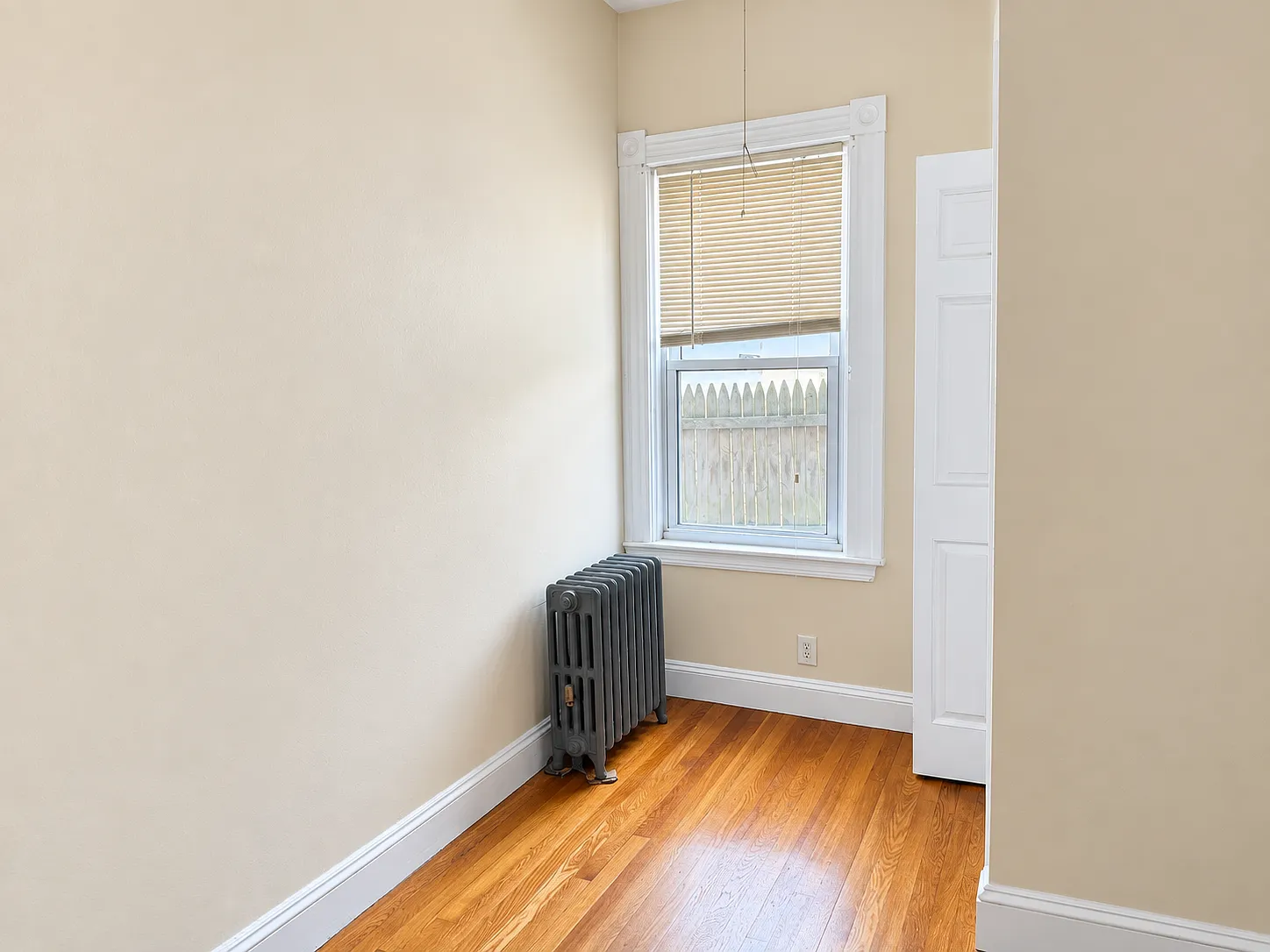 2 bed, 1200 sqft, $2,150 — Photo 4