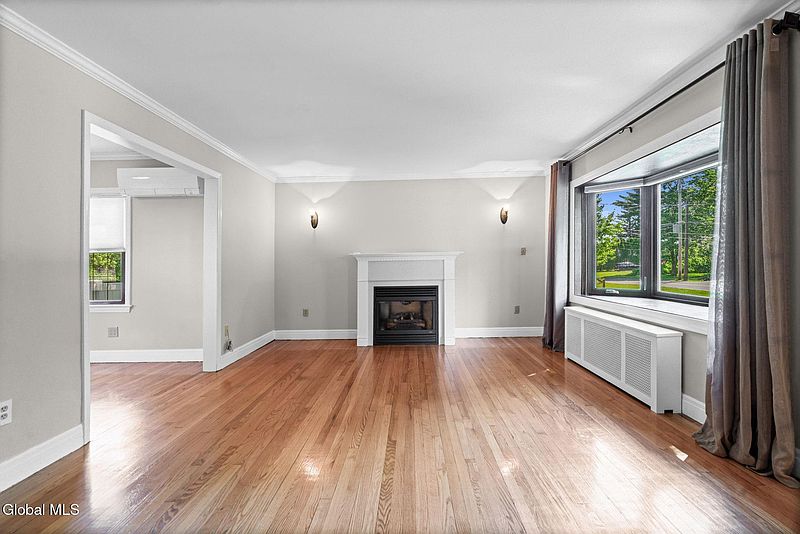 5th image of 197 Sunnyside Road