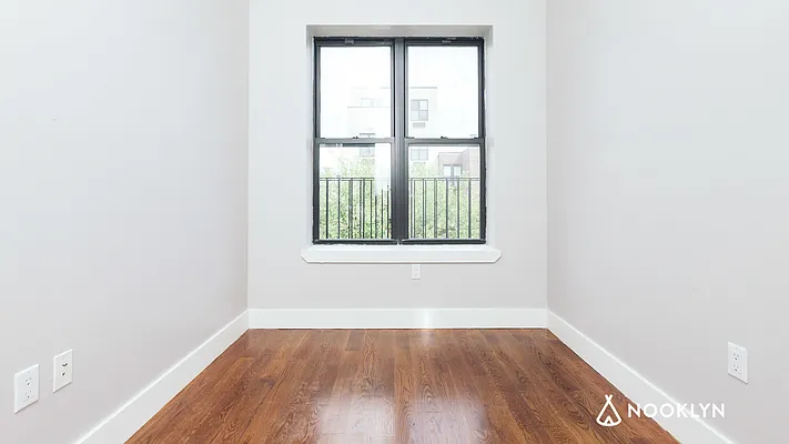 Rented by Nooklyn NYC LLC | media 11