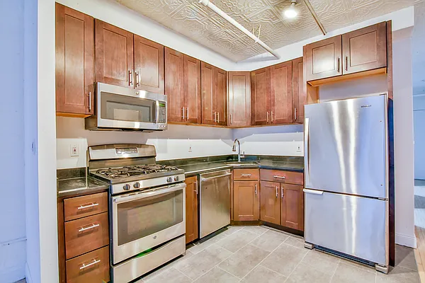 Rented by Platinum Properties | media 15