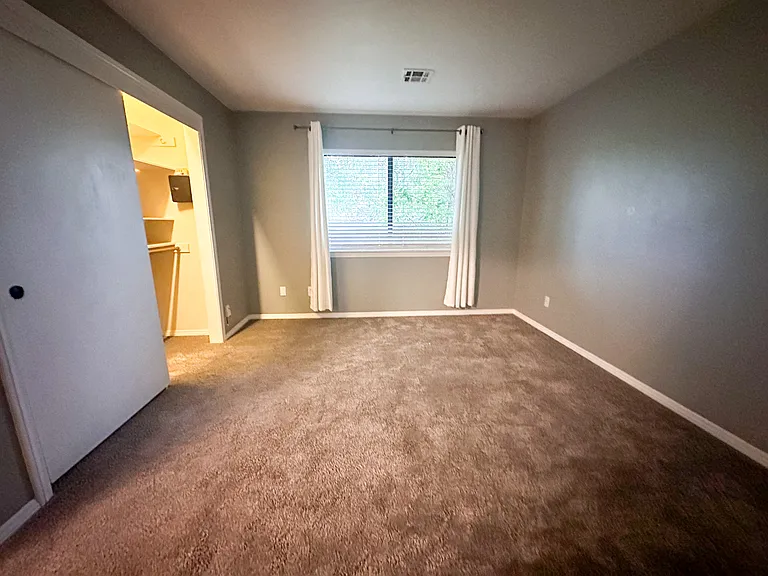 23891 Shoreline Ct — Photo 15