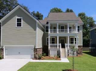 582 Saltgrass Pointe Dr, Charleston, SC 29412