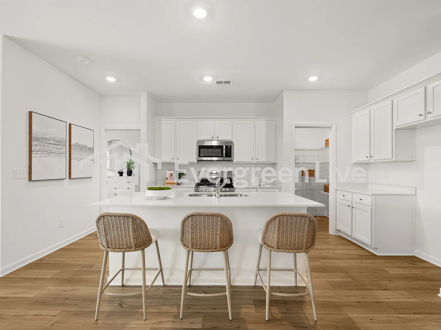3 bed, 2.0 bath, 1676 sqft, $1,845 — Photo 4