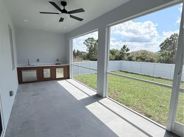 1024 Hatfield ST, LEHIGH ACRES, FL 33974