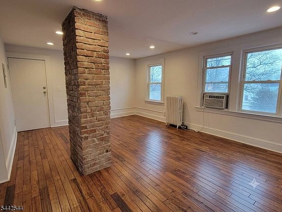 5th image of 18 Olive St #3