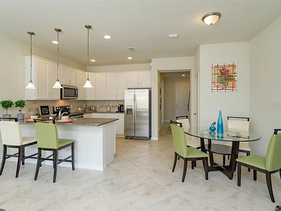 5th image of 7255 Duxbury Ln