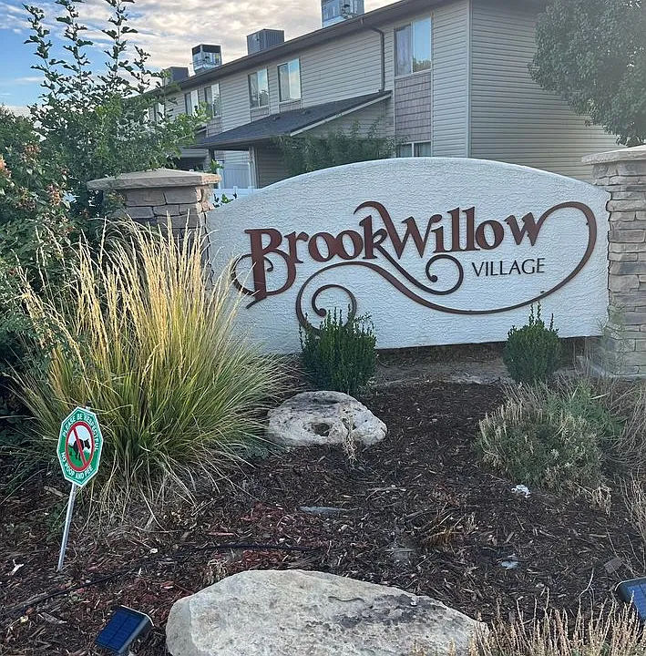 2484 1/2 Brookwillow Loop