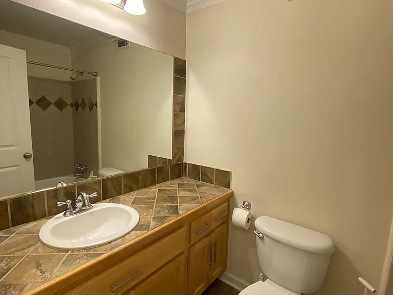 655 E Campus Rd #35 — Photo 7