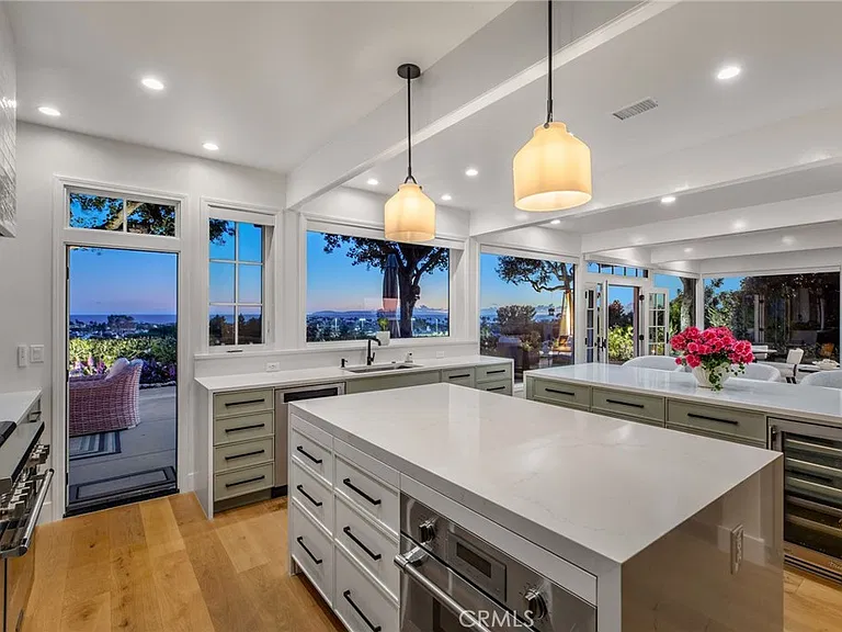 3007 Harbor View Dr — Photo 4