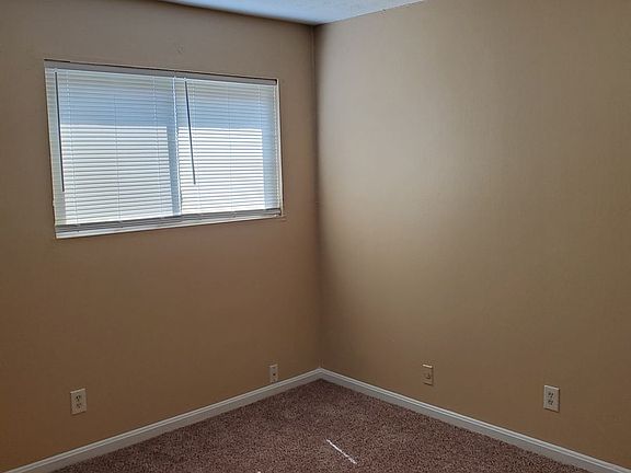 3rd image of 2003 Terril Ln #8