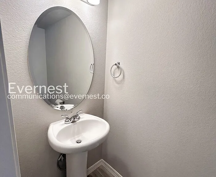 945 Technology Ct — Photo 19