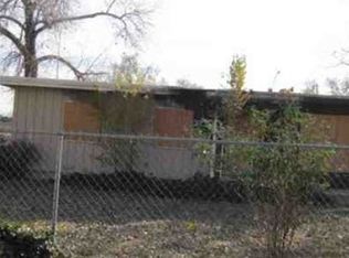 1404 Kelsey Rd SW, Albuquerque, NM 87105