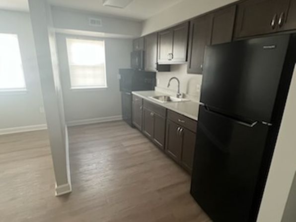 305 37th St SE #C1F2C3DA2