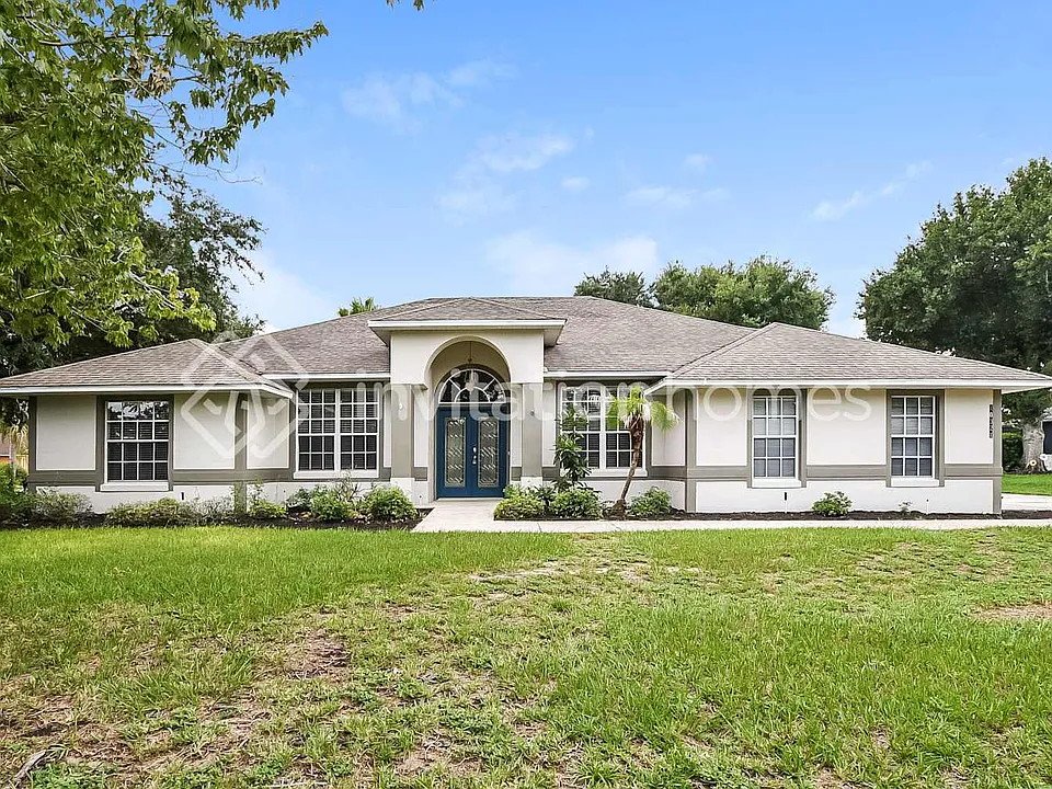 10321 Alameda Alma Rd