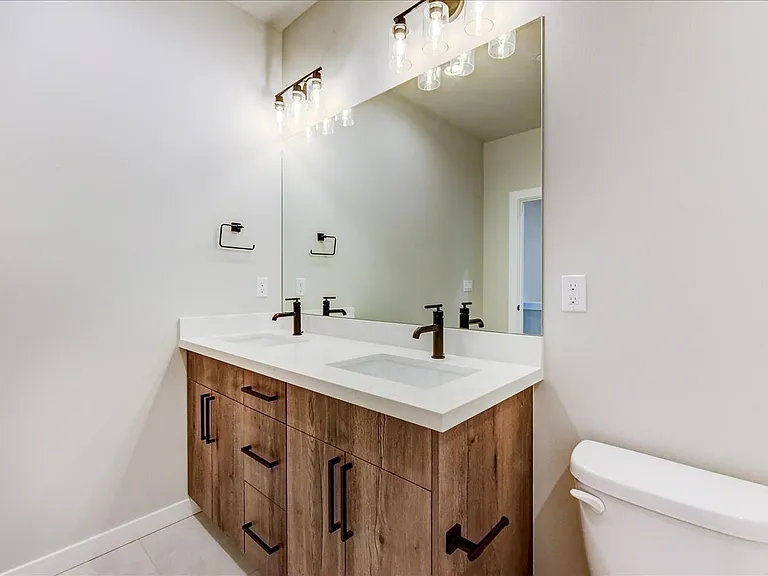 3017 101st Ave NE #B — Photo 17