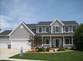 3608 Baldocchi Dr, Bloomington, IL 61704