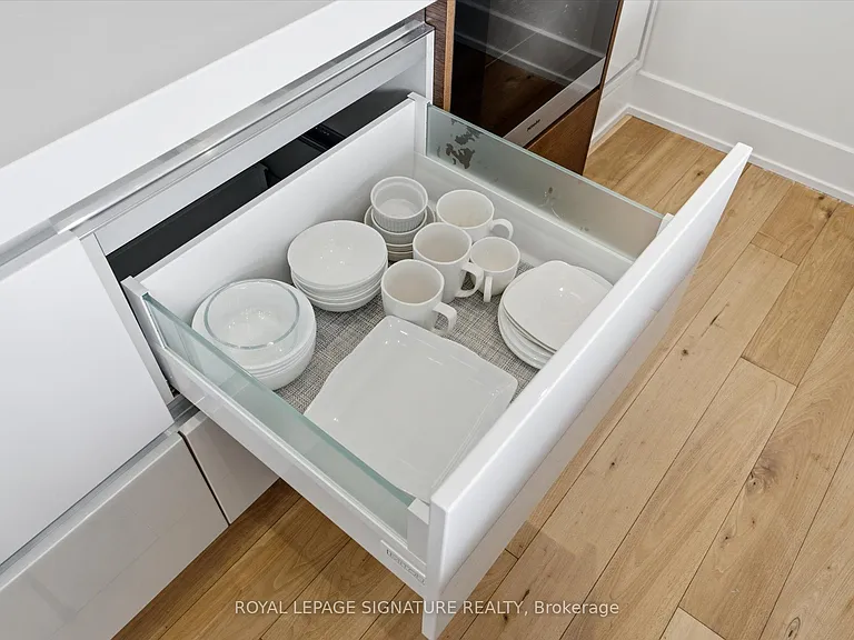 1205 Queen St W #Penthouse 704 — Photo 12